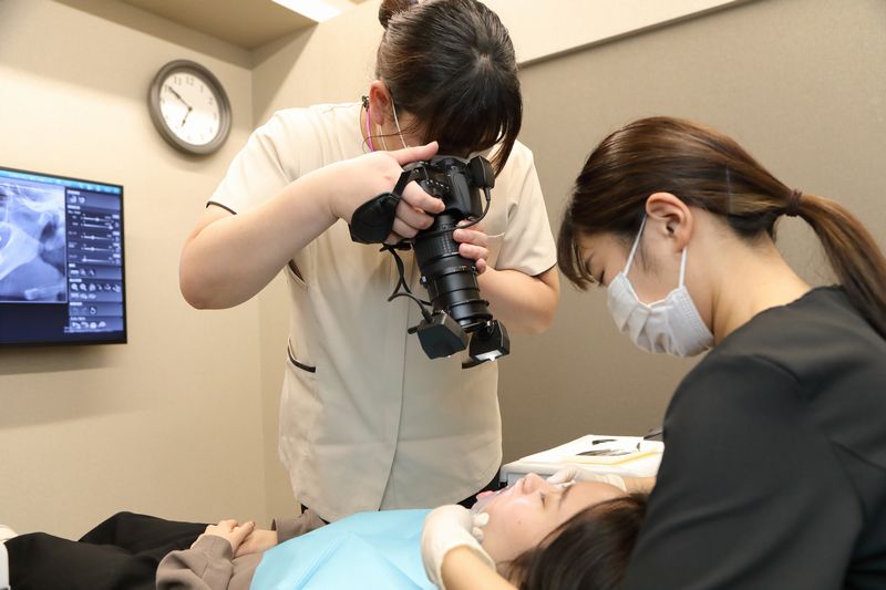 口腔内診査・口腔内写真撮影